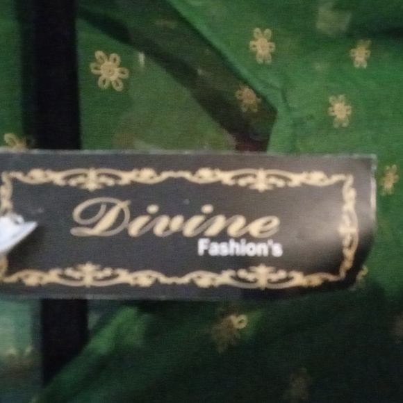 Cover up for bathing suit - Picture 6 of 6